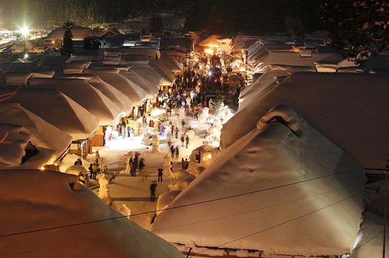 福島県観光情報サイトふくしまの旅の大内宿雪まつりの画像